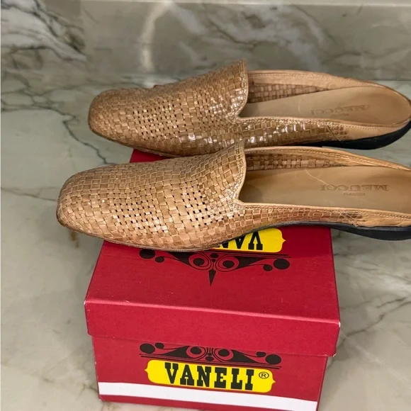 Womens Sesto Meucci Backless Woven Leather Slide Mules Tan Size 10 Gently Used - Picture 6 of 8